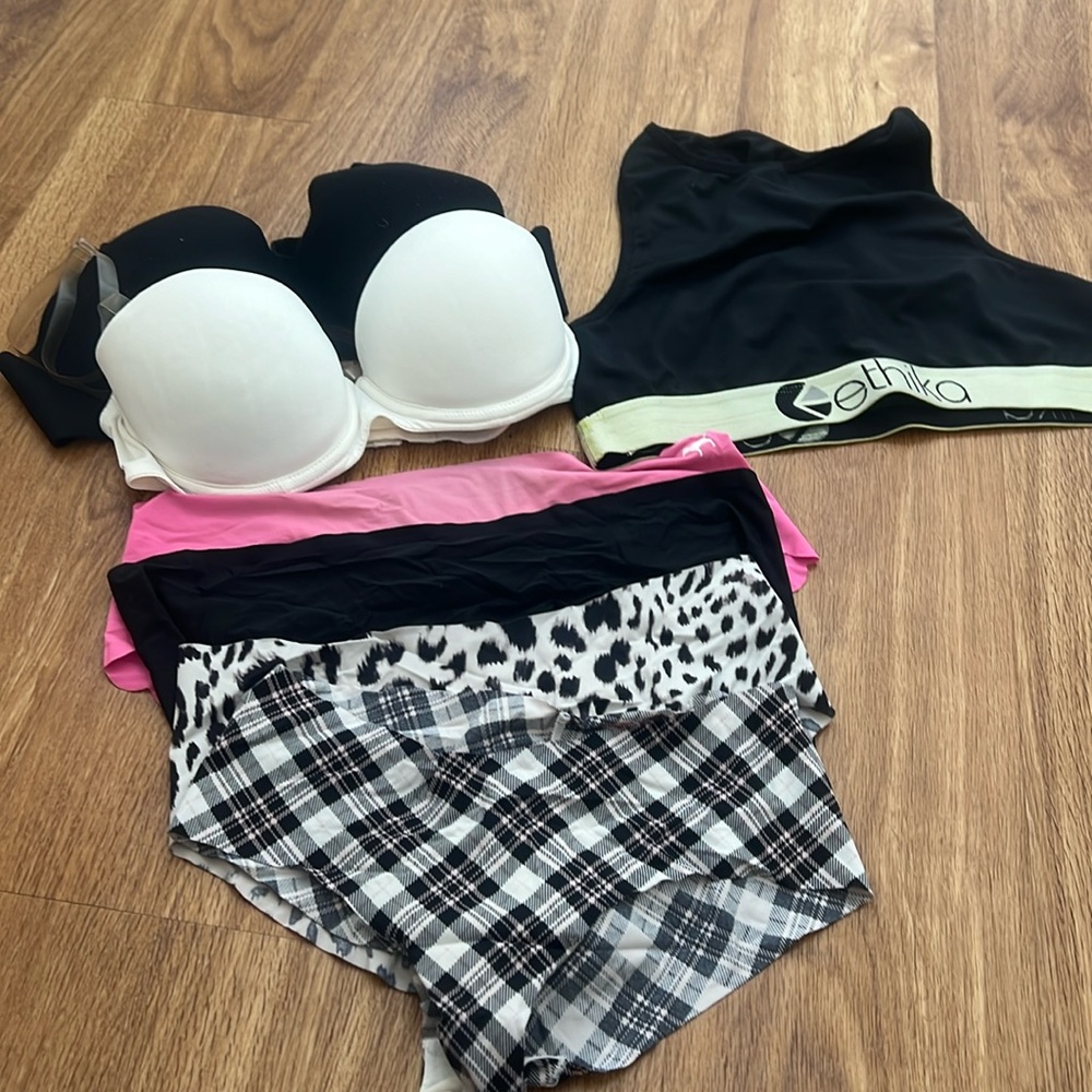 Women’s mixed lot bundle bras underwear Victoria secrets pink ethika lululemon